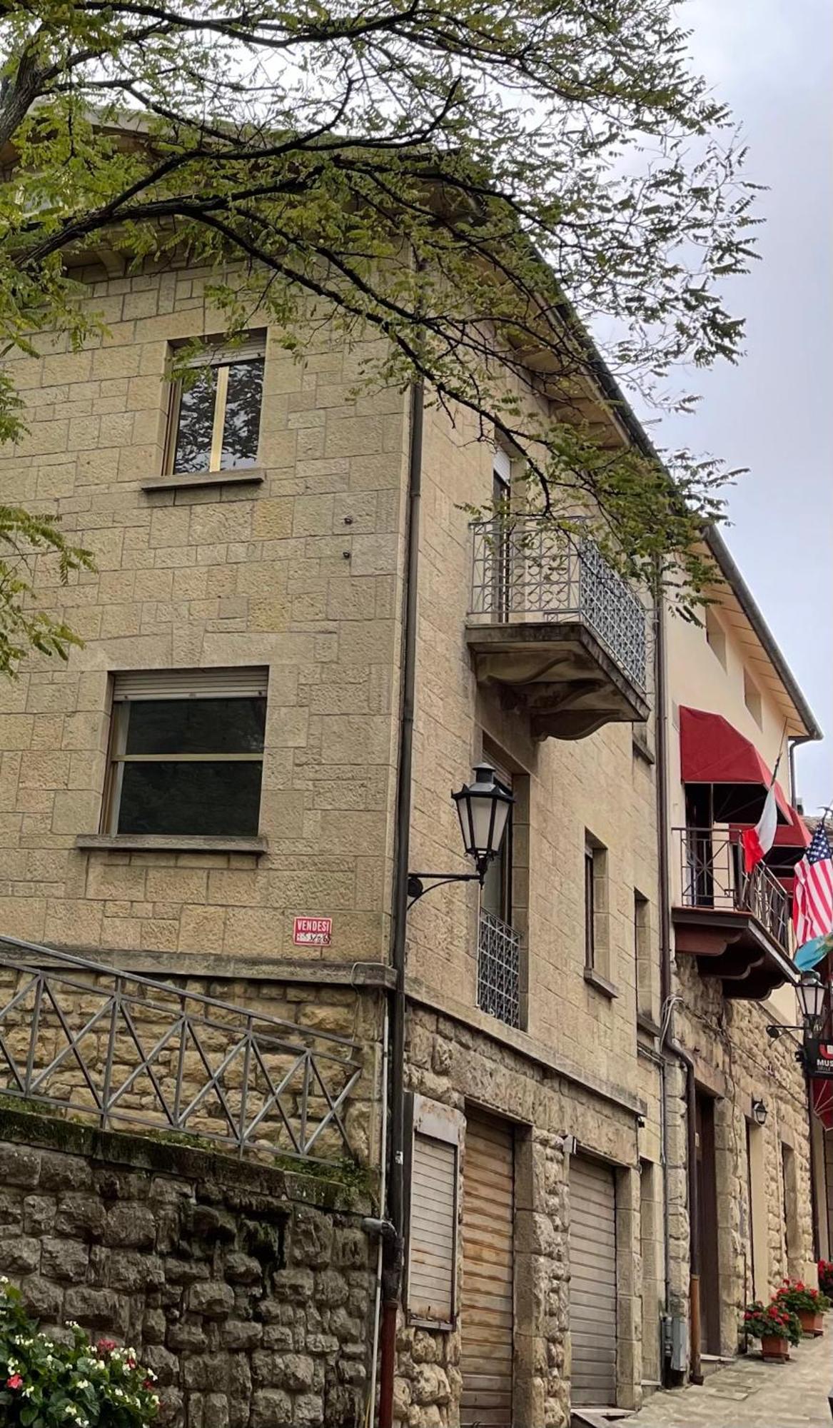 סאן מרינו La Famosa Dimora Ambasciatore מראה חיצוני תמונה